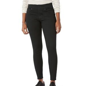 Levi's Women's Pull-On Skinny Jeans Black